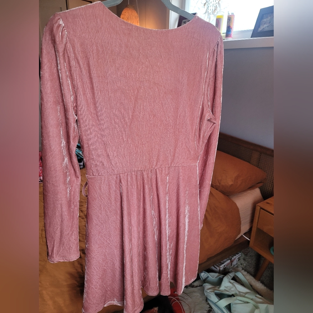Pink Crushed Velvet Dress - Picture 3 of 4